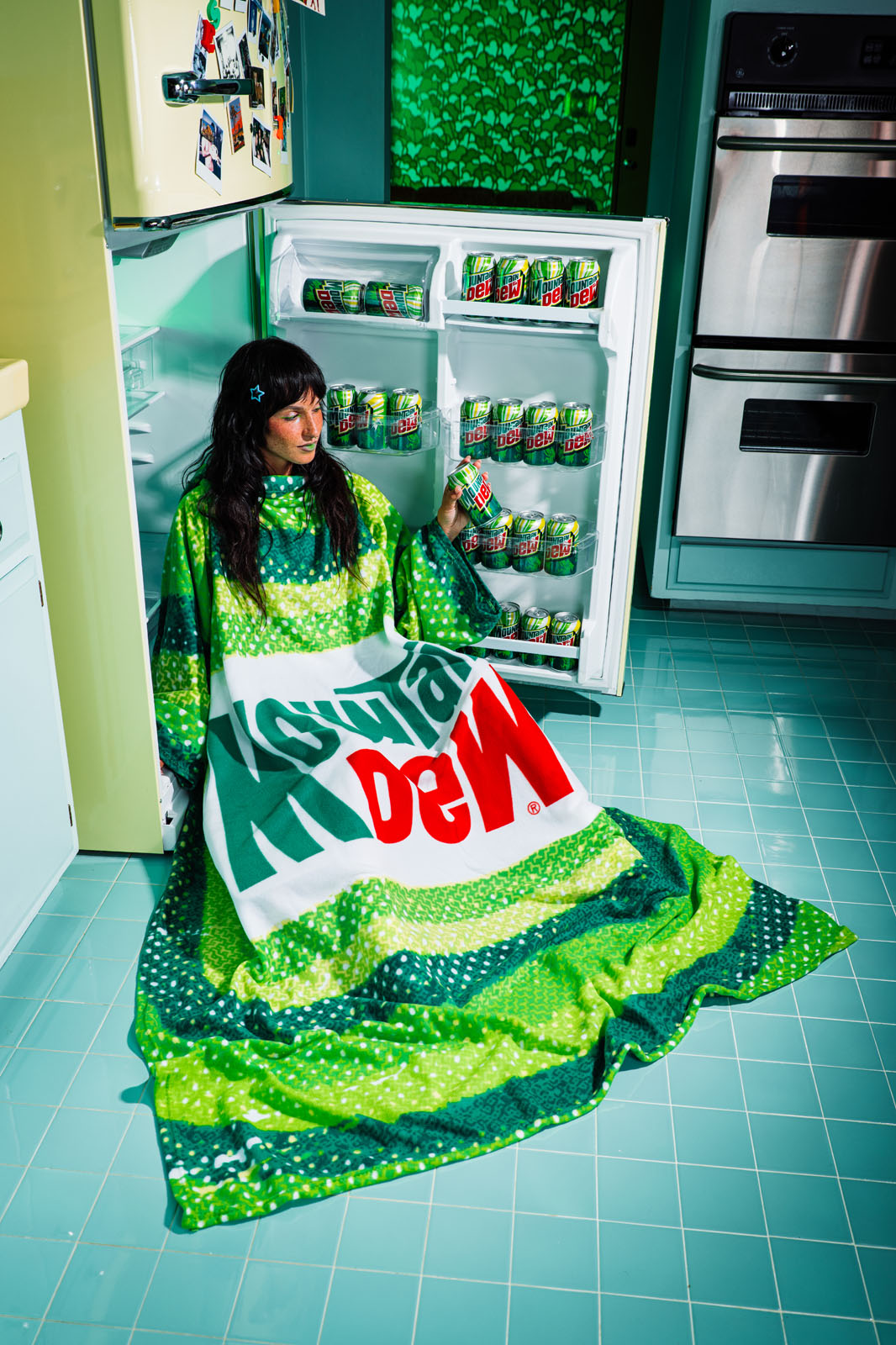 Snuggie® x Pepsi